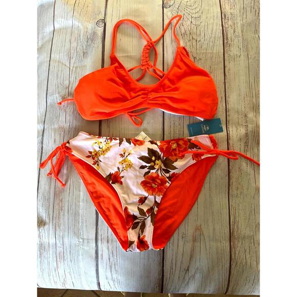 Cupshe Other - NWT Floral Print Bikini Set -L - Reversible Bottoms